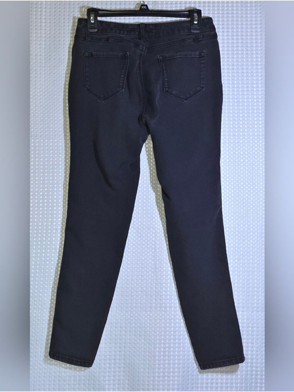 1822 Denim Dark Wash Charcoal Black Slim Straight Jeans Model Off Duty Casual - Picture 8 of 12